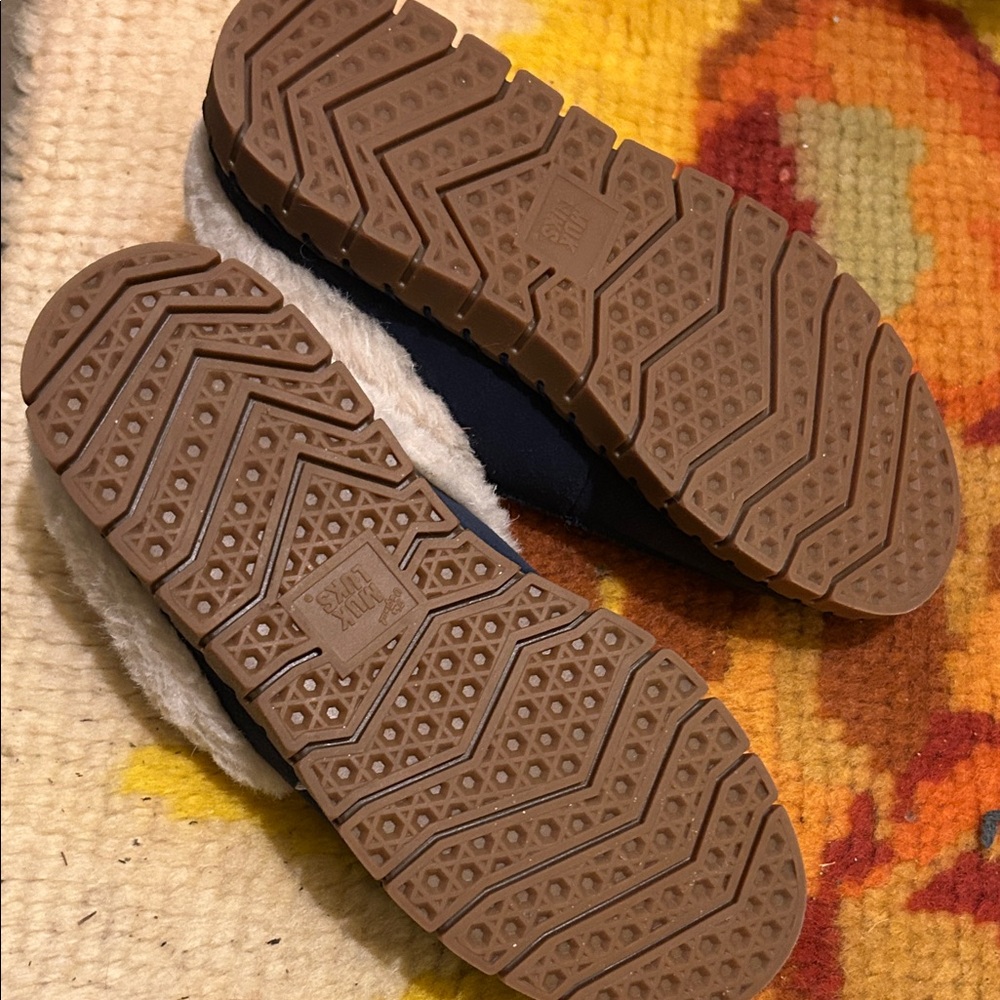 Muk Luks Navy and Cream Women's Slippers - Picture 3 of 5